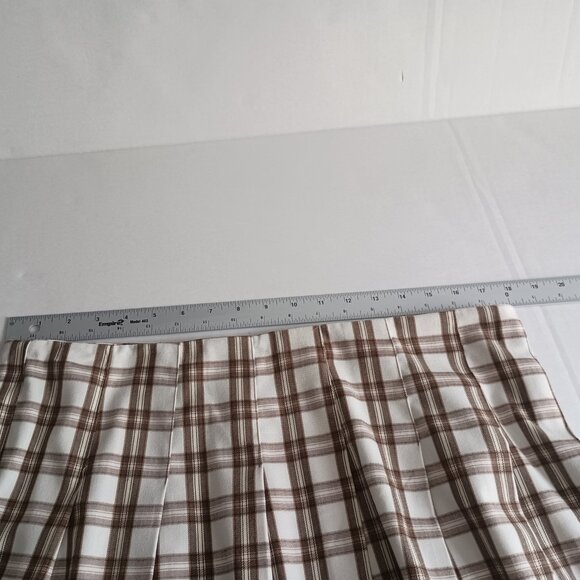Divided H&M Plaid Pleated White Brown Skater Skirt Women's Size 14 - Picture 7 of 8